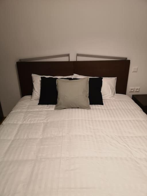 Feel@Home Τρίκαλα Εξωτερικό φωτογραφία